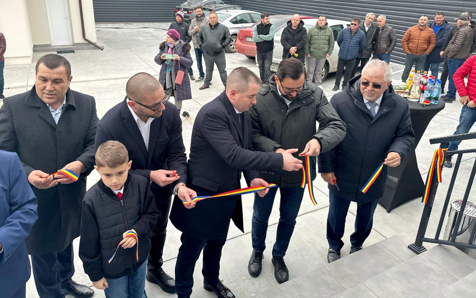 Ion Doldurea şi Adrian Chesnoiu, prezenţi la inaugurarea primului spital veterinar din Caracal