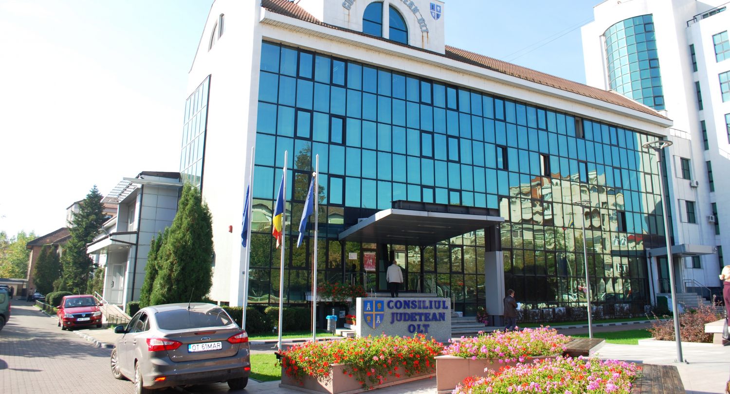 Consiliul Judeţean Olt a primit cinci proiecte de reabilitare termică în cadrul Programului Regional Sud-Vest Oltenia