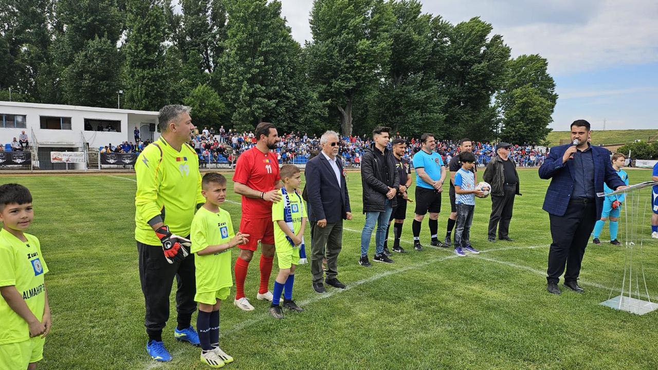 Adrian Chesnoiu: “Acest meci demonstrativ a fost dedicat memoriei bunului meu prieten, cel care a fost un mare om de fotbal și conducător al Universității Craiova, “Nea Jane” NIȚULESCU!”